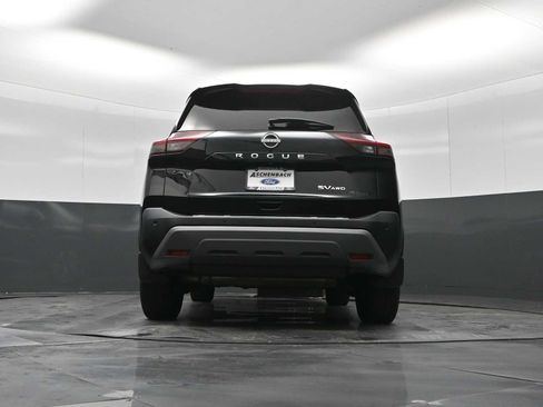 Used 2023 Nissan Rogue SV w/ SV Premium Package AWD/4WD image 33