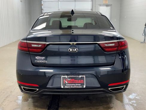 Used 2019 Kia Cadenza Technology image 6