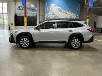 Used 2025 Subaru Outback 2.5i video 2
