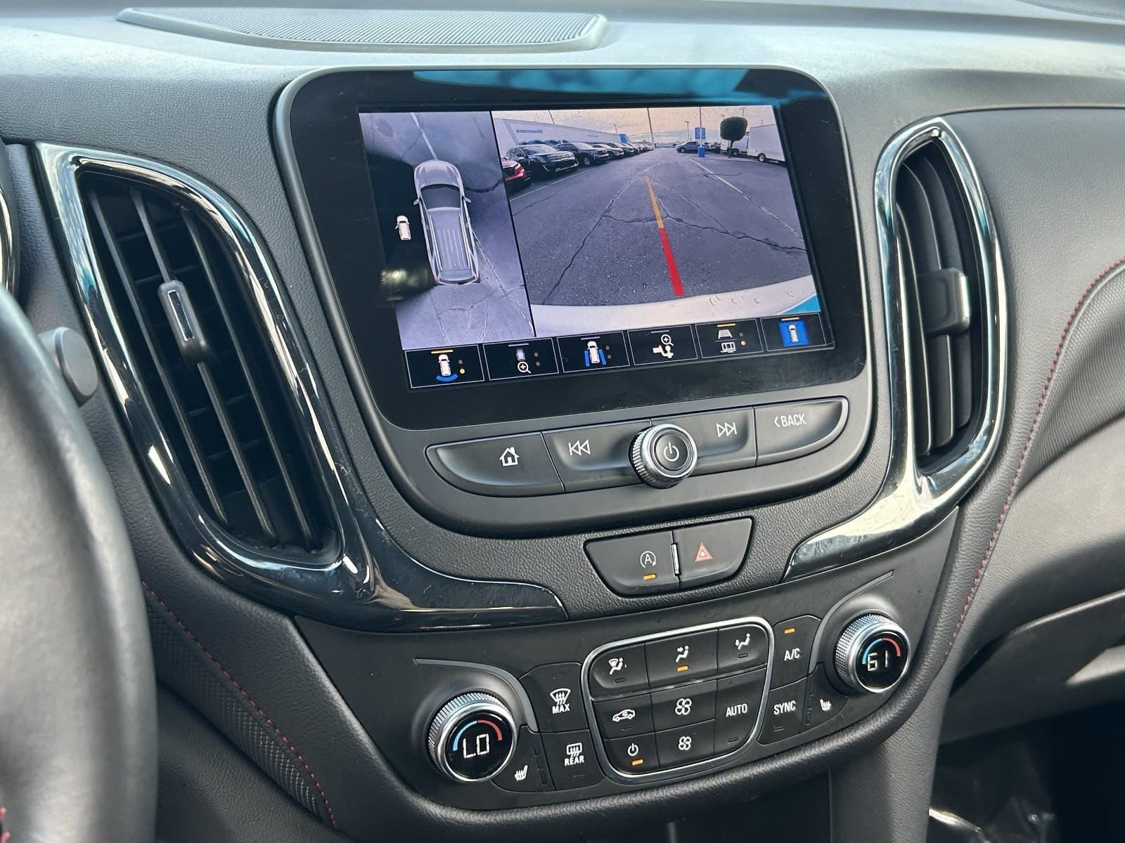 Used 2022 Chevrolet Equinox RS w/ RS Leather Package FWD image 31