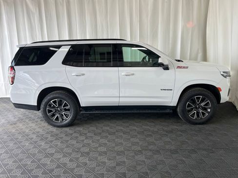 Used 2022 Chevrolet Tahoe Z71 w/ Luxury Package AWD/4WD image 22