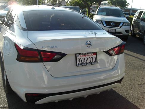 Used 2020 Nissan Altima 2.5 S image 12