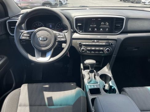Used 2022 Kia Sportage LX AWD/4WD image 14