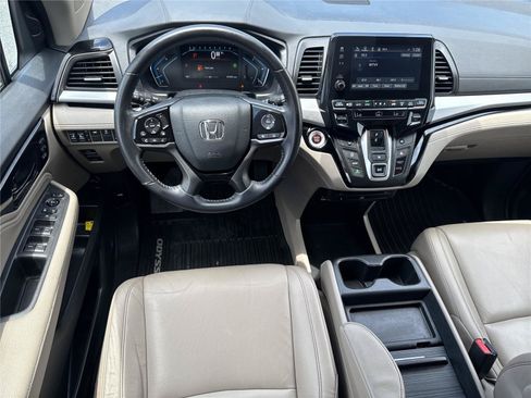 Used 2024 Honda Odyssey Touring image 15