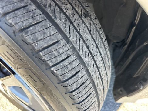 Used 2018 Toyota Prius Four image 33