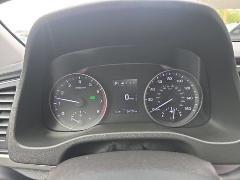 Used 2018 Hyundai Elantra Value Edition w/ Winter Weather Package image 14