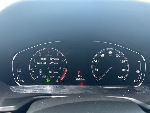 Used 2018 Honda Accord Touring image 3