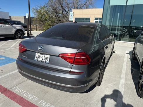 Used 2016 Volkswagen Passat 1.8T SE image 7