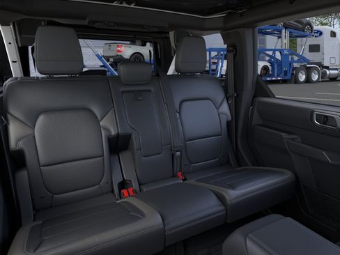 New 2026 Ford Bronco Outer Banks AWD/4WD image 11