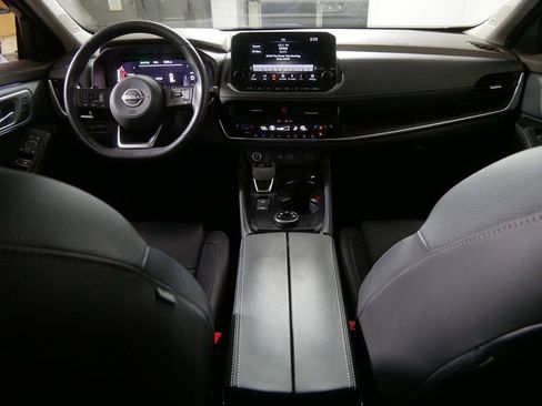 Used 2023 Nissan Rogue Platinum AWD/4WD image 24