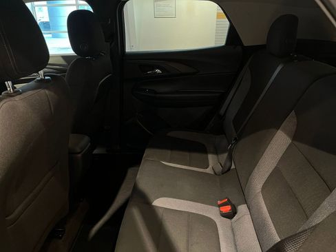 Used 2025 Chevrolet TrailBlazer LT image 39