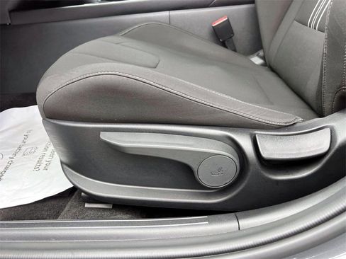 Used 2023 Hyundai Elantra SEL w/ Convenience Package image 21