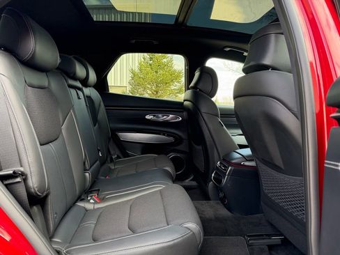 Used 2024 Genesis GV70 3.5T Sport image 12