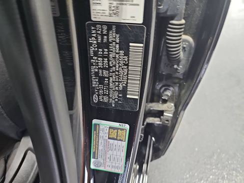 Certified 2023 Hyundai Elantra SEL w/ Convenience Package FWD image 35