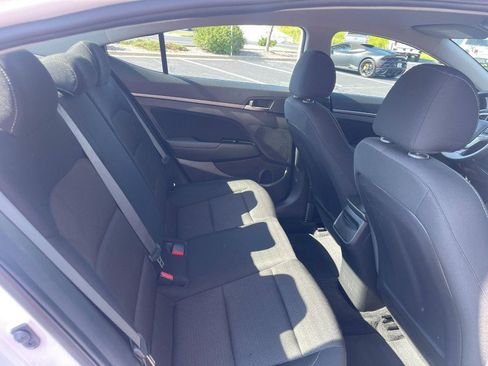 Used 2018 Hyundai Elantra SEL FWD image 9