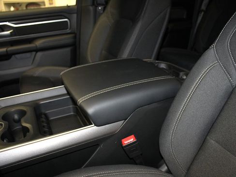 New 2026 RAM 1500 4x4 Crew Cab image 22