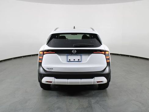 Certified 2026 Nissan Kicks SV w/ Cold Weather Package FWD image 11