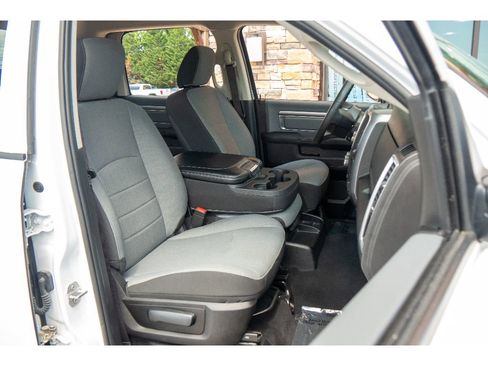 Used 2023 RAM 1500 Classic SLT w/ Protection Group AWD/4WD image 14