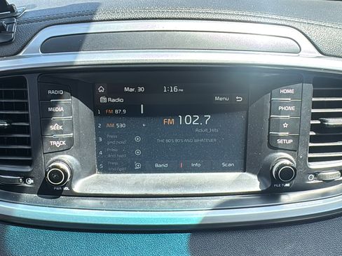 Used 2020 Kia Sorento EX FWD image 18