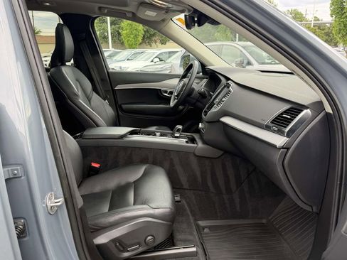 Used 2023 Volvo XC90 B5 Core w/ Climate Package AWD/4WD image 12