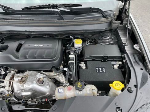 Used 2021 Jeep Cherokee Latitude Lux 80th Anniv w/ Quick Order Package 2YU 80th AWD/4WD image 41