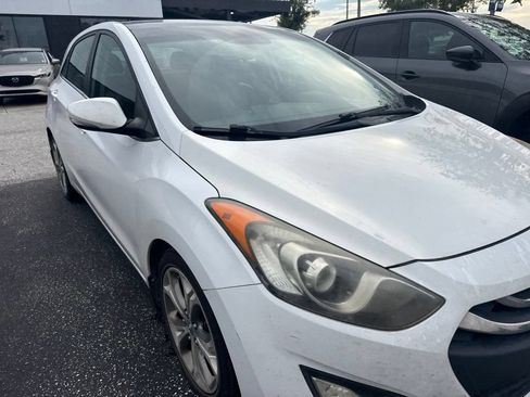 Used 2013 Hyundai Elantra GT w/ Style Pkg FWD image 5