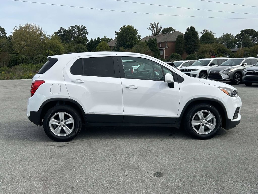 Used 2020 Chevrolet Trax LS w/ Tint and Cruise Package FWD image 8