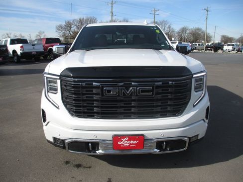 Used 2025 GMC Sierra 1500 Denali Ultimate AWD/4WD image 12