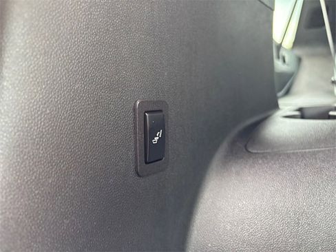 Used 2023 Chevrolet Suburban High Country w/ Premium Package 2 image 38