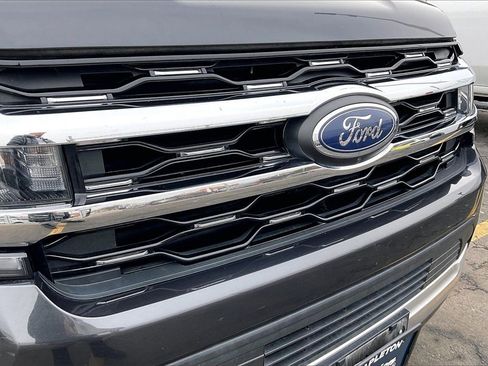 Certified 2024 Ford Expedition Limited image 31