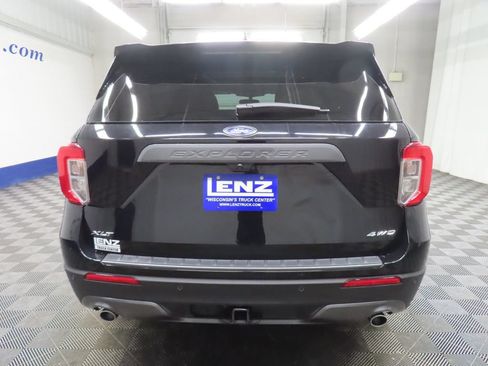 Used 2024 Ford Explorer XLT w/ XLT Sport Appearance Package AWD/4WD image 27