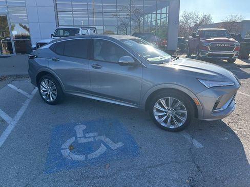 Used 2024 Buick Envista Avenir image 35