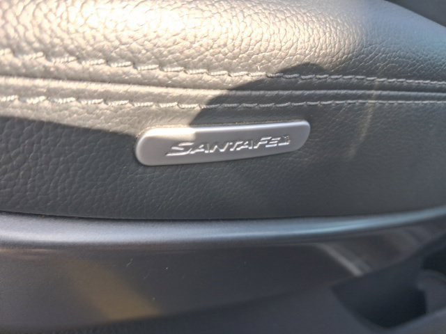Used 2017 Hyundai Santa Fe Sport AWD/4WD image 17