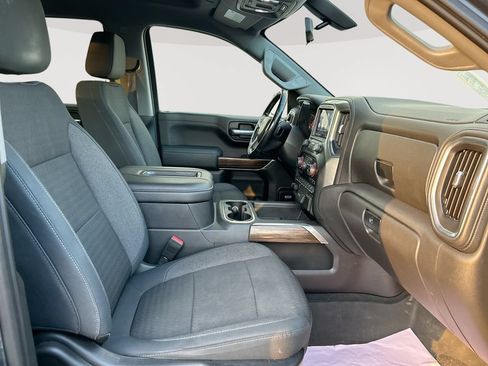 Used 2019 Chevrolet Silverado 1500 RST AWD/4WD image 28