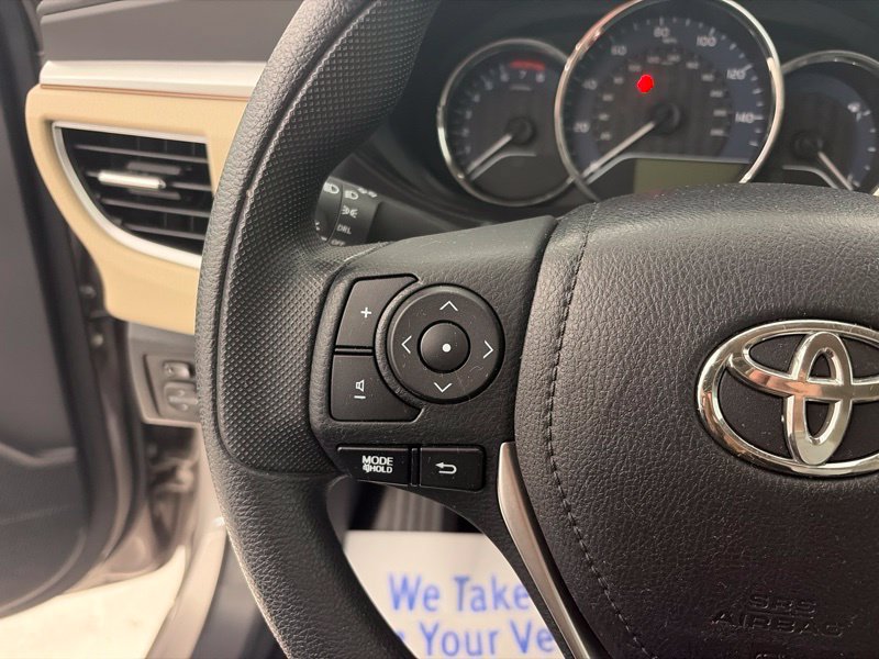 Used 2015 Toyota Corolla LE FWD image 23