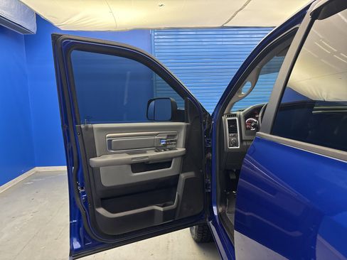 Used 2017 RAM 1500 Big Horn image 9
