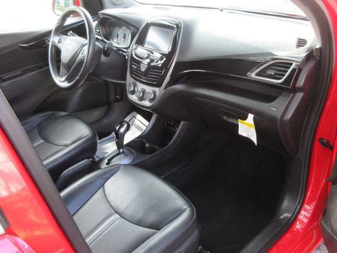 Used 2021 Chevrolet Spark LT w/ Driver Confidence Package image 26