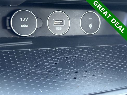 Used 2022 Genesis G70 2.0T w/ Prestige Package image 23