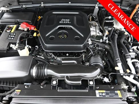 Used 2022 Jeep Wrangler Unlimited Sahara image 11