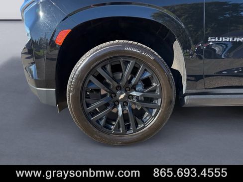 Used 2021 Chevrolet Suburban High Country w/ Premium Package image 9