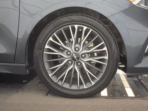 Used 2022 Kia Forte GT-Line FWD image 15