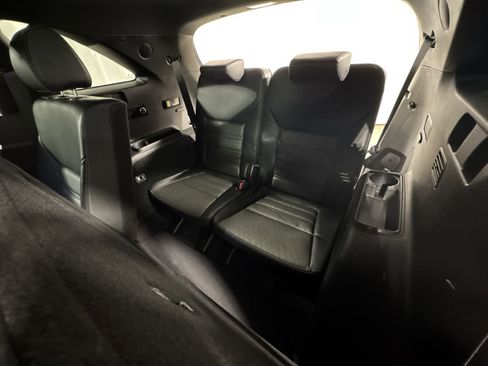 Used 2019 Kia Sorento SX image 33