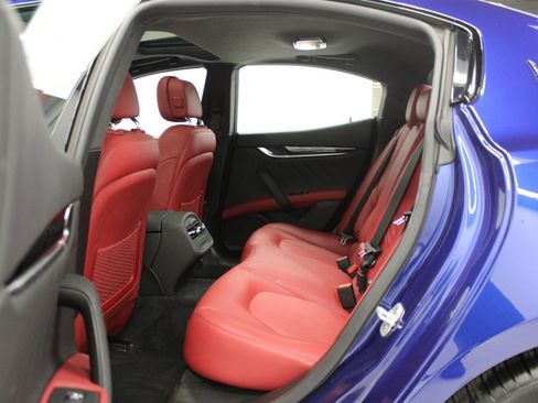 Used 2022 Maserati Ghibli Modena Q4 image 37