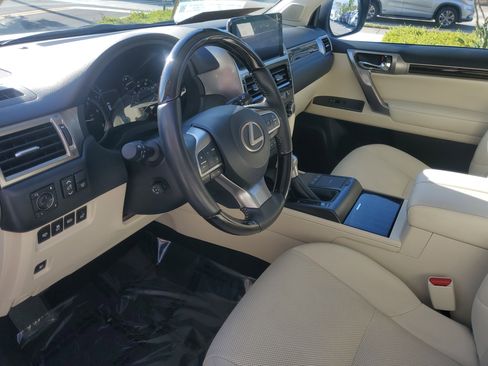 Used 2023 Lexus GX 460 Premium image 15