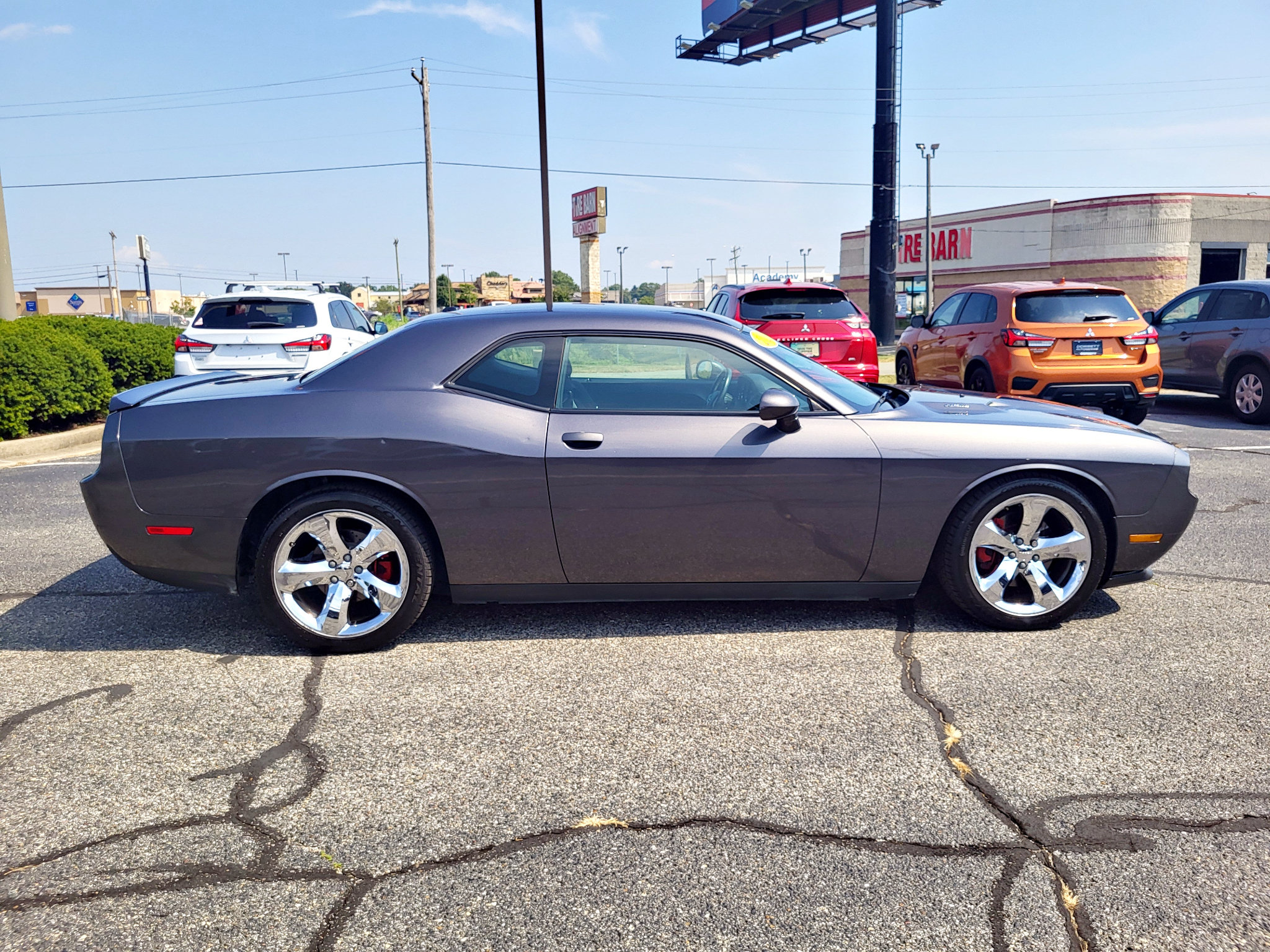 Used 2013 Dodge Challenger R/T RWD image 25