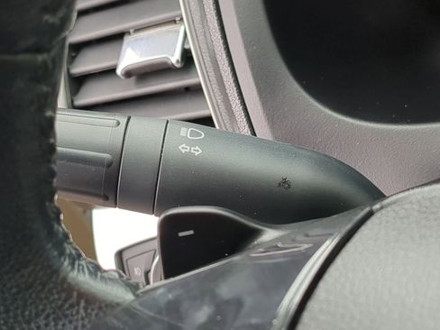 Used 2017 Ford Explorer XLT w/ Equipment Group 202A image 34