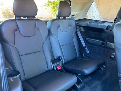 Used 2020 Volvo XC90 T6 Momentum image 43