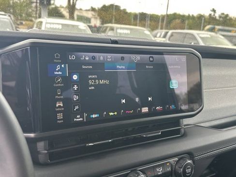 Used 2025 Jeep Wrangler Unlimited Sahara w/ Safety Group image 26