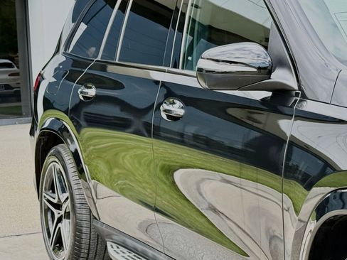 Used 2026 Mercedes-Benz GLS 450 4MATIC image 9