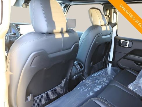 New 2026 Jeep Gladiator Mojave AWD/4WD image 13